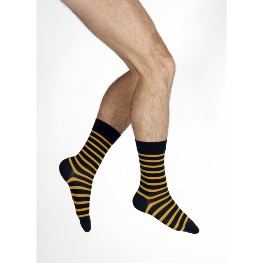 Homme BERTHE AUX GRANDS PIEDS Chaussettes | Chaussettes En Soie Bleu Marine A Rayures Jaune Moutarde