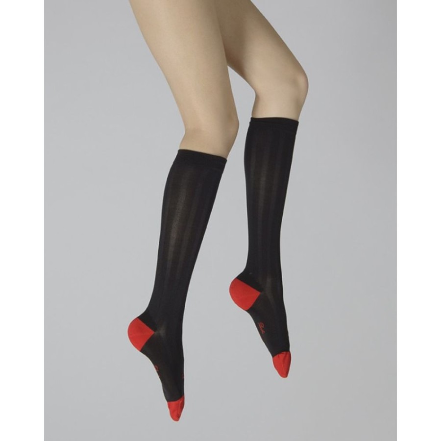 Femme BERTHE AUX GRANDS PIEDS Chaussettes Hautes | Chaussettes Hautes En Soie Noir-Rouge